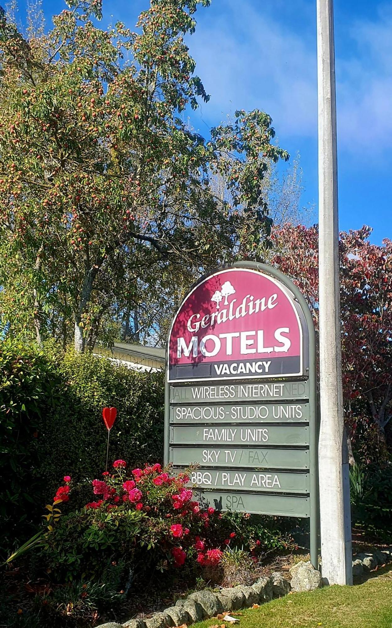 Geraldine Motels Extérieur photo
